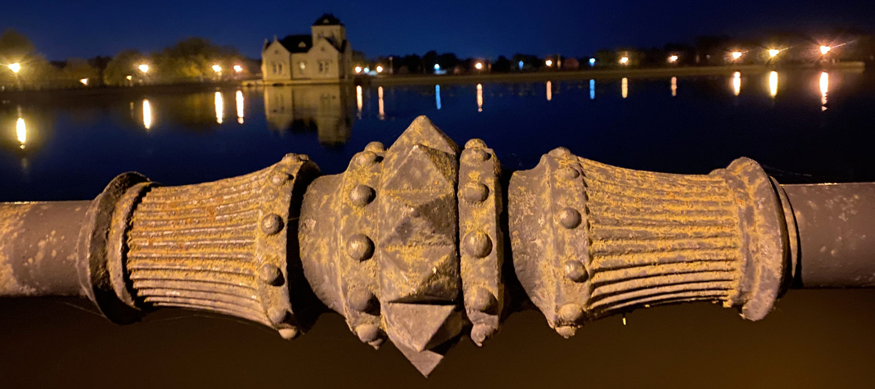 Water resevoir - railing.